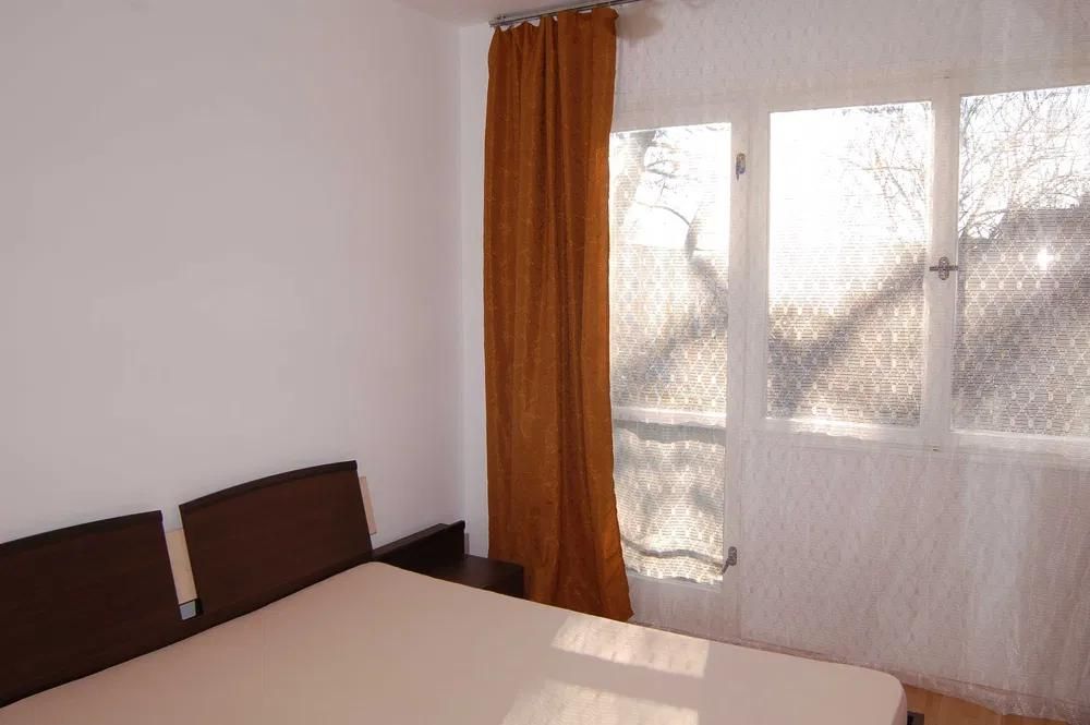 Дава се под наем Двустаен апартамент в Варна, Цветен квартал - 61 кв.м за 358 € - Снимка #8