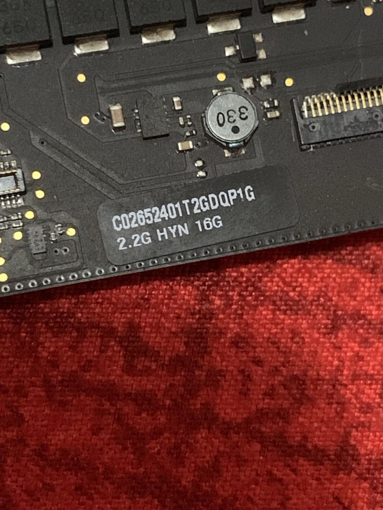 Placǎ de bazǎ Macbook pro 15 2015 mid A1398 Defectǎ.