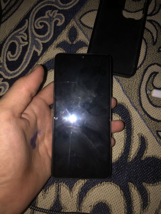 Самсунг а33 на продаж