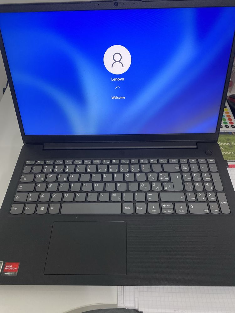 Impecabil Laptop Lenovo cu Windows