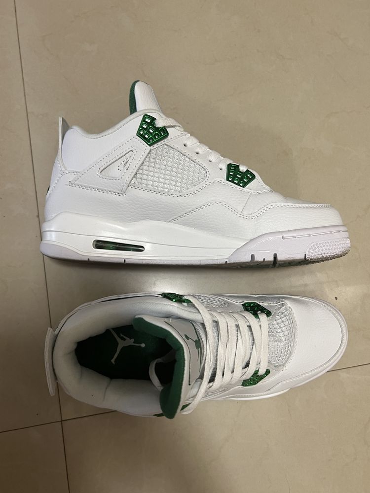 Jordan 4 metalic green