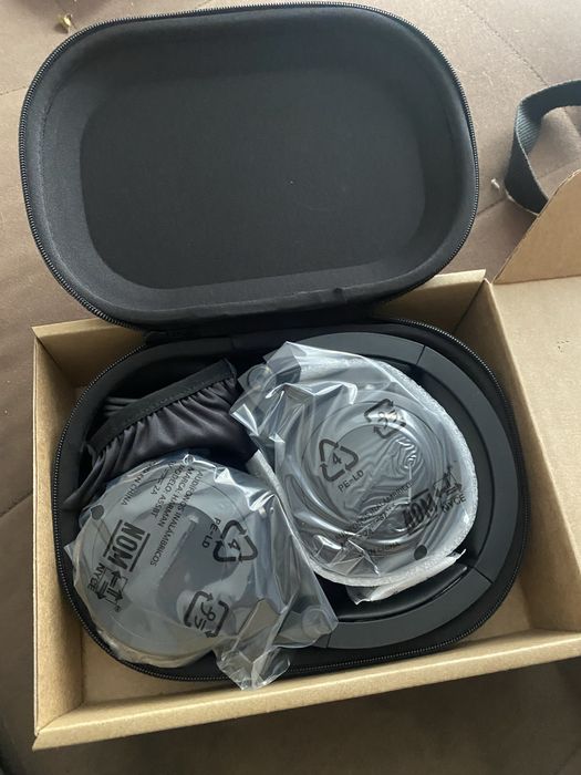 Casti bluetooth Porsche