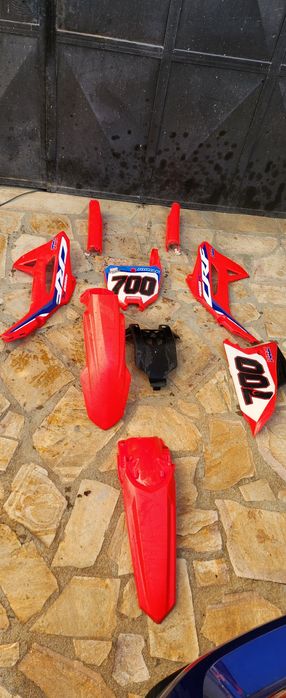 Пластмаси Honda CRF 2018 2024 и Yamaha YZF