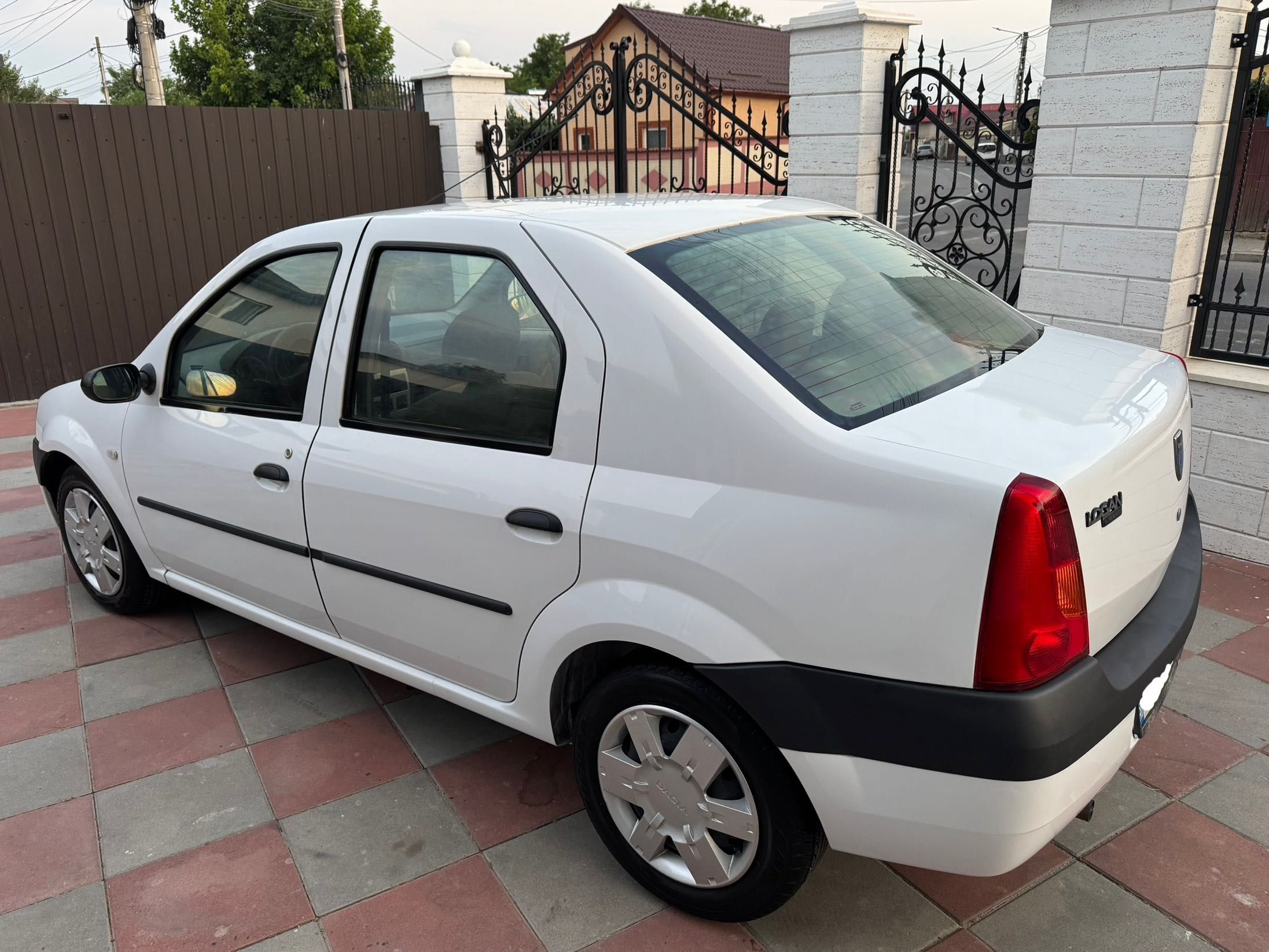 Dacia Logan 2006, 1.4MPI 40.000KM