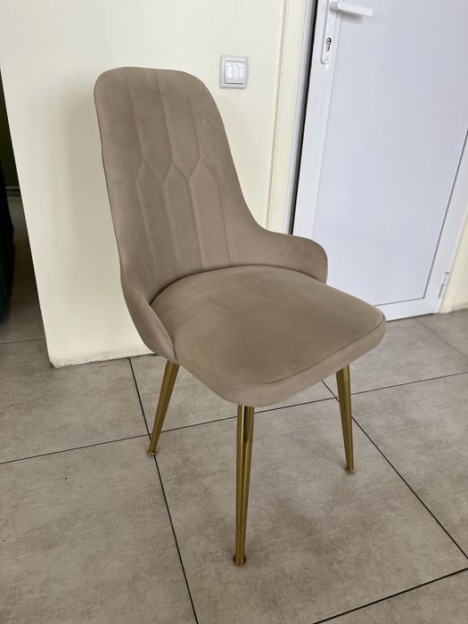 Продам стулья в гостиную или на кухню