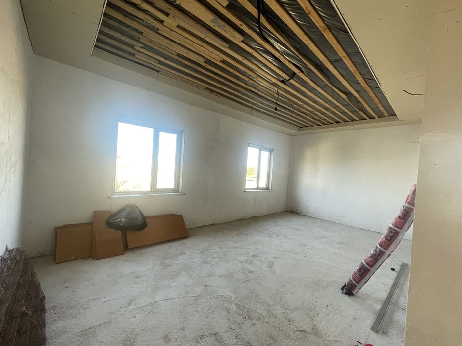 Продается 2 дома на 1 участке