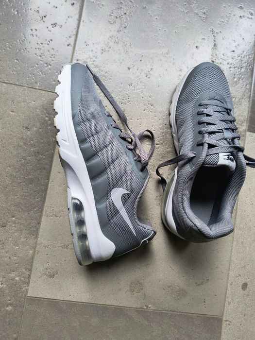 Маратонки Nike EU39
