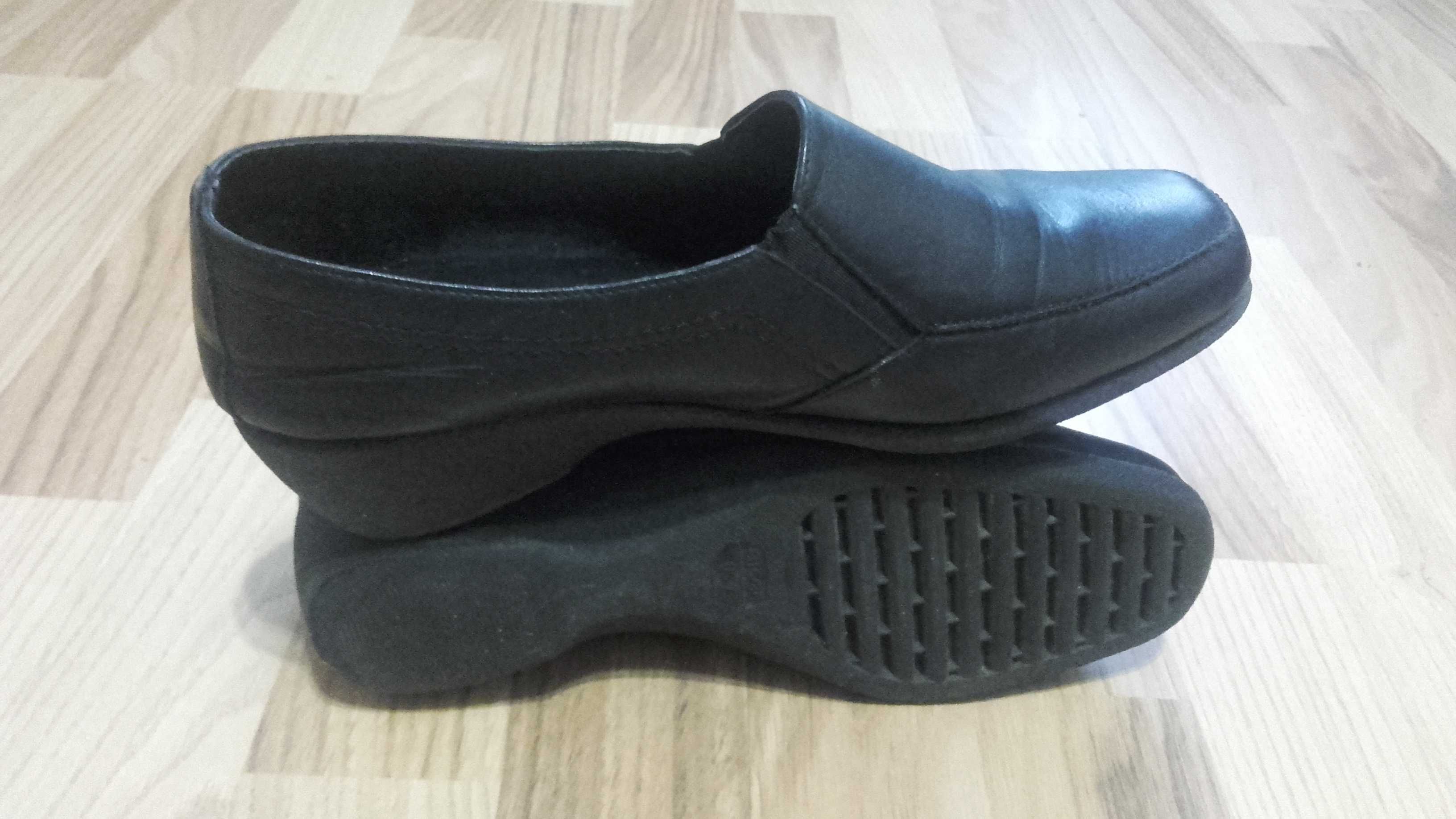 Pantofi din piele neagra dama