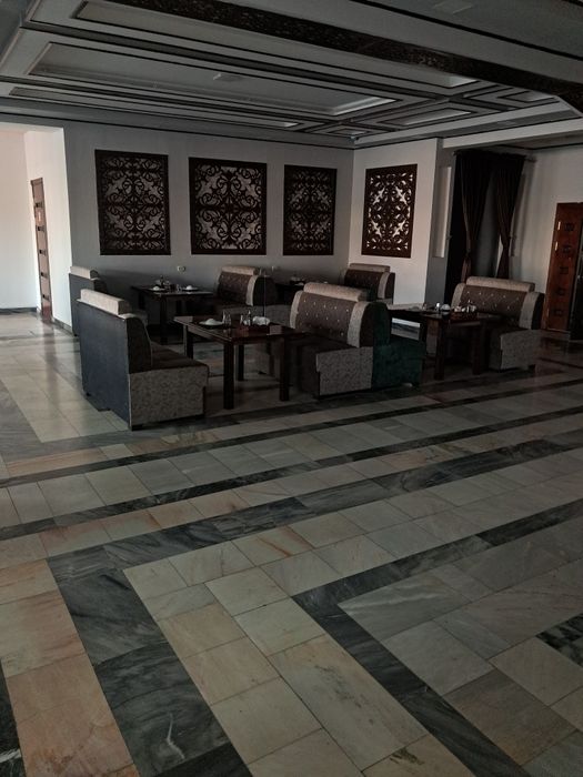 Мебель диван 16 та комплей ошхона кафега