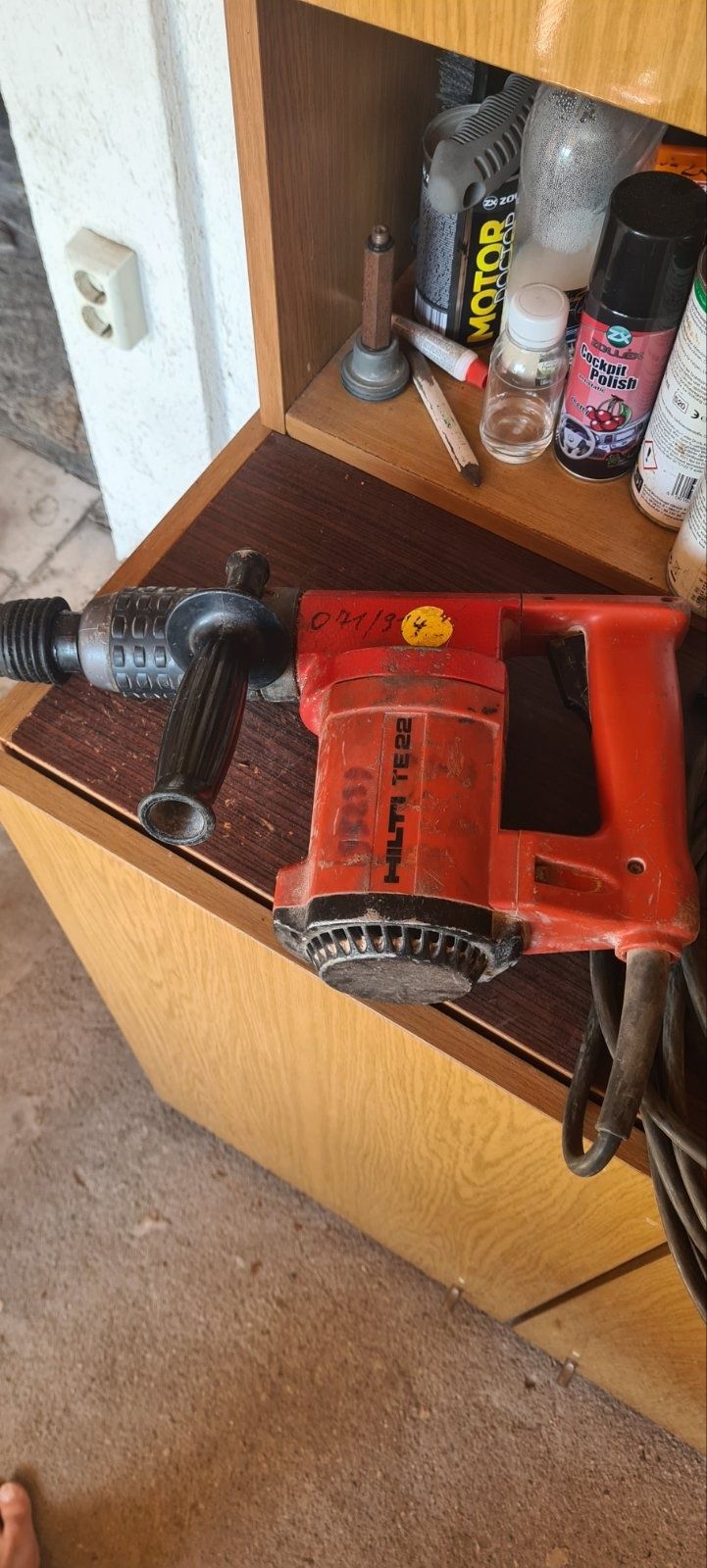 Bosch GWs 10-125c ъглошлайф Hilti te-22