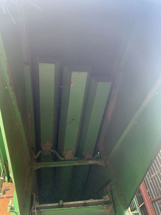 Vând John Deere 430