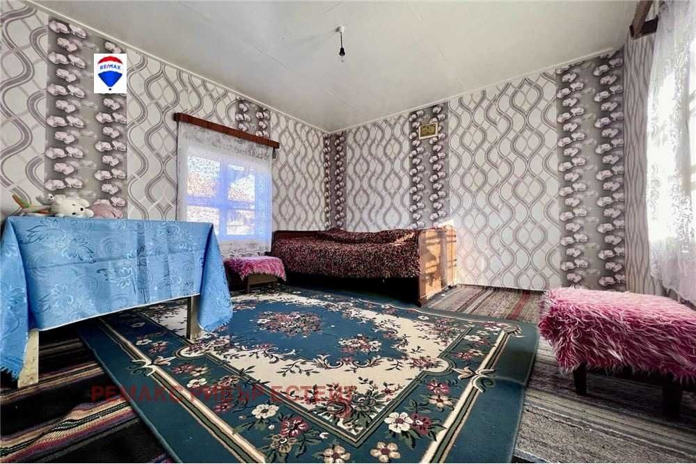 Селска къща за продажба с. Кошов