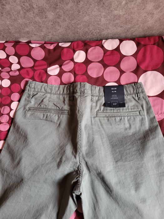 Pantaloni GAP SLIM 32x32