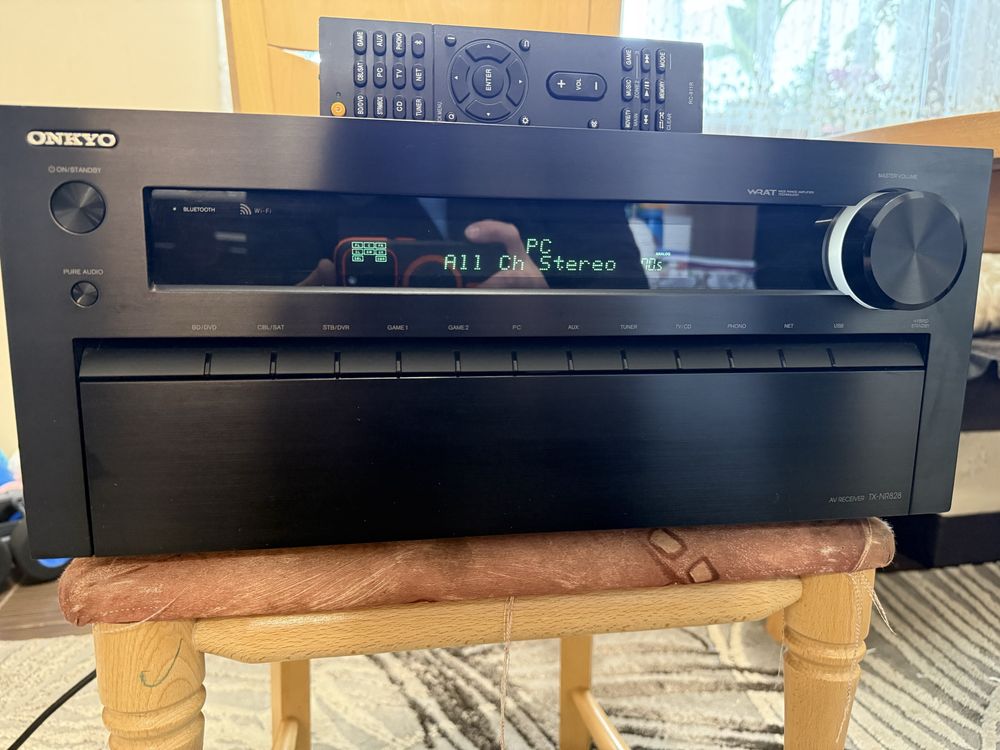 Onkyo TX-NR828 Bluetooth Wi-FI resiver