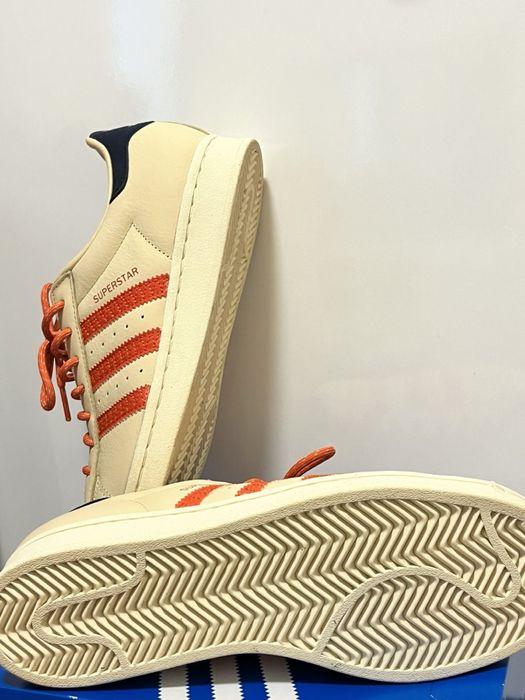 Оригинални Adidas Originals Superstar - чисто нови, номер 41 1/3