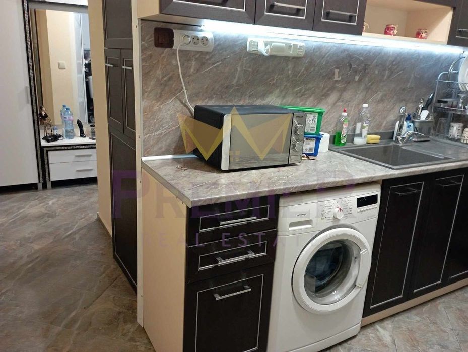 Дава се под наем Двустаен апартамент в Варна, Владислав Варненчик - 45 кв.м за 306 € - Снимка #2