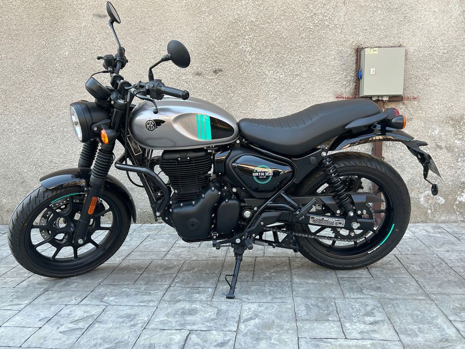 Royal Enfield Hunter 350 Dapper
