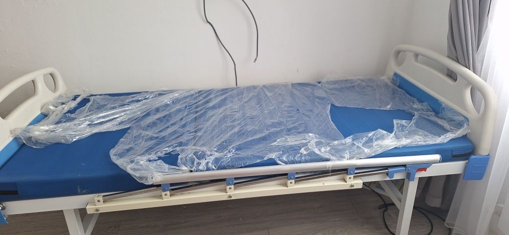 Болничная койка кровать