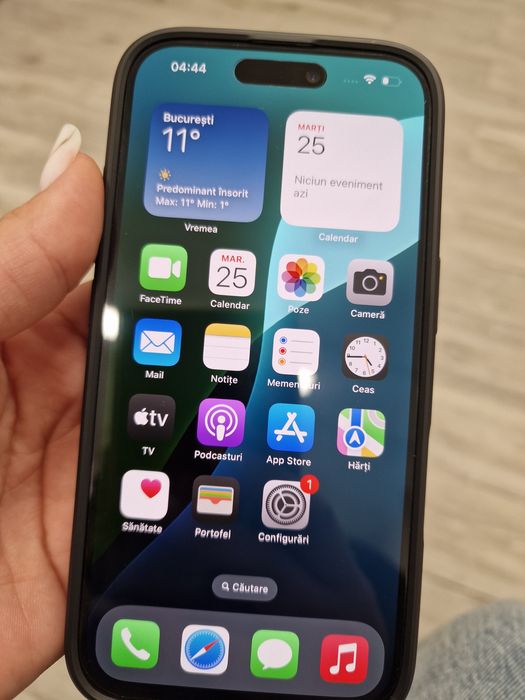 Vând iphone 16 simplu