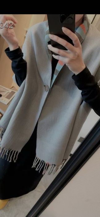 Eșarfă-fular  Burberry model 2026