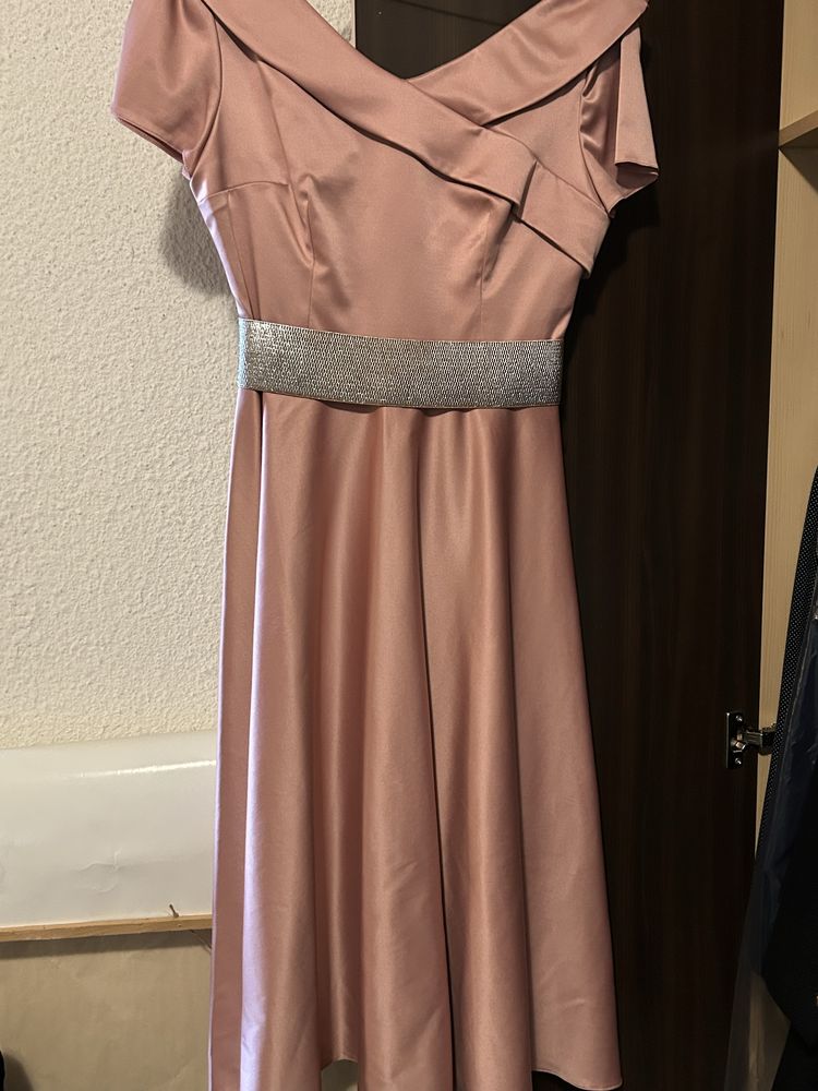Rochie de ocazie din satin