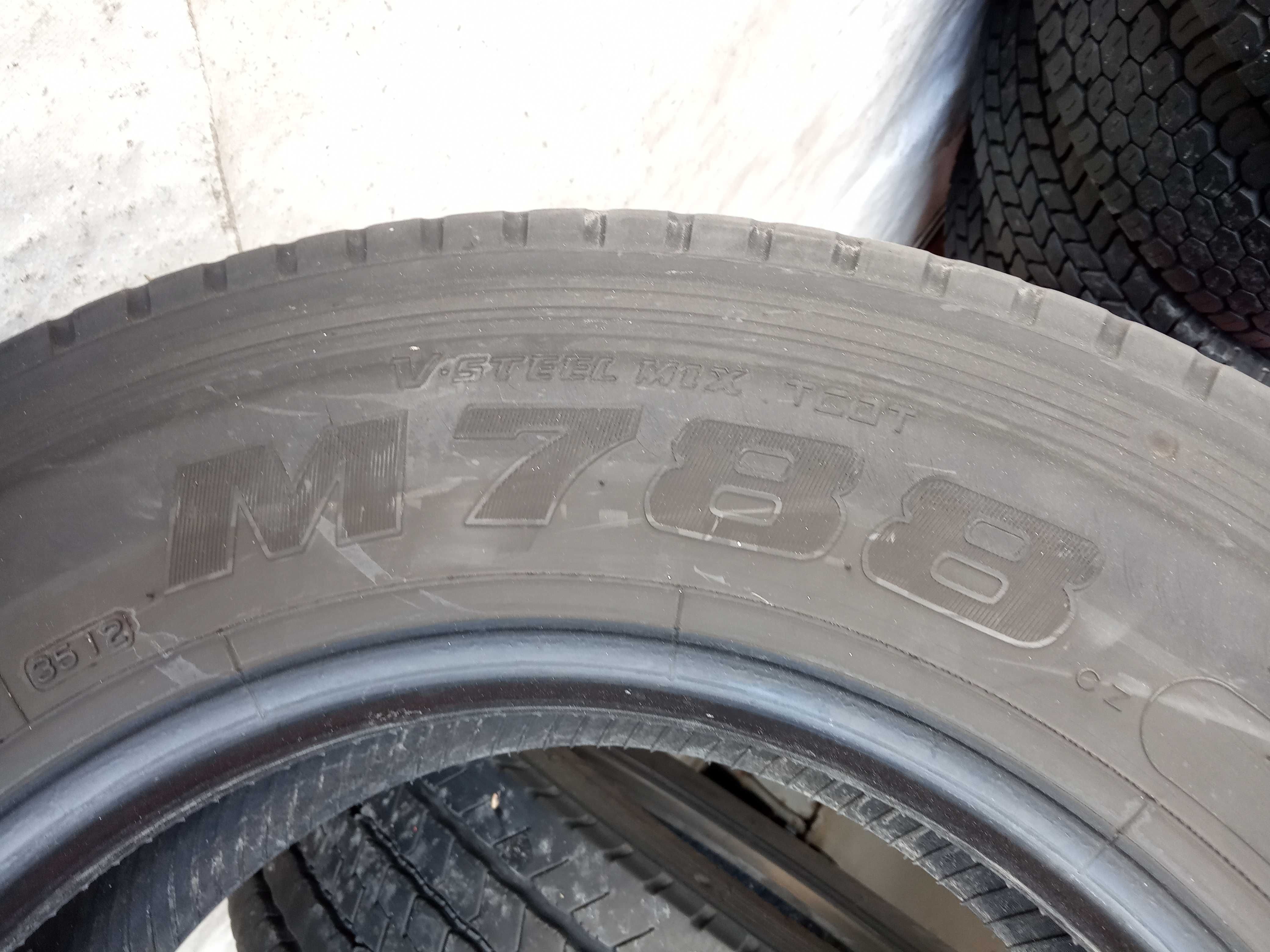 2 тежкотоварни гуми 215/75R17.5 Bridgestone M788 126/124M M+S