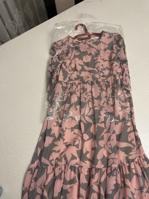 Продам очень красивые платья дешево!