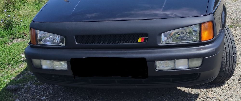 Продам решетку Passat B3