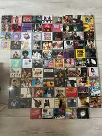 CD-uri single muzica pop,rock,dance,r&B,disco,eurodance,hip-hop