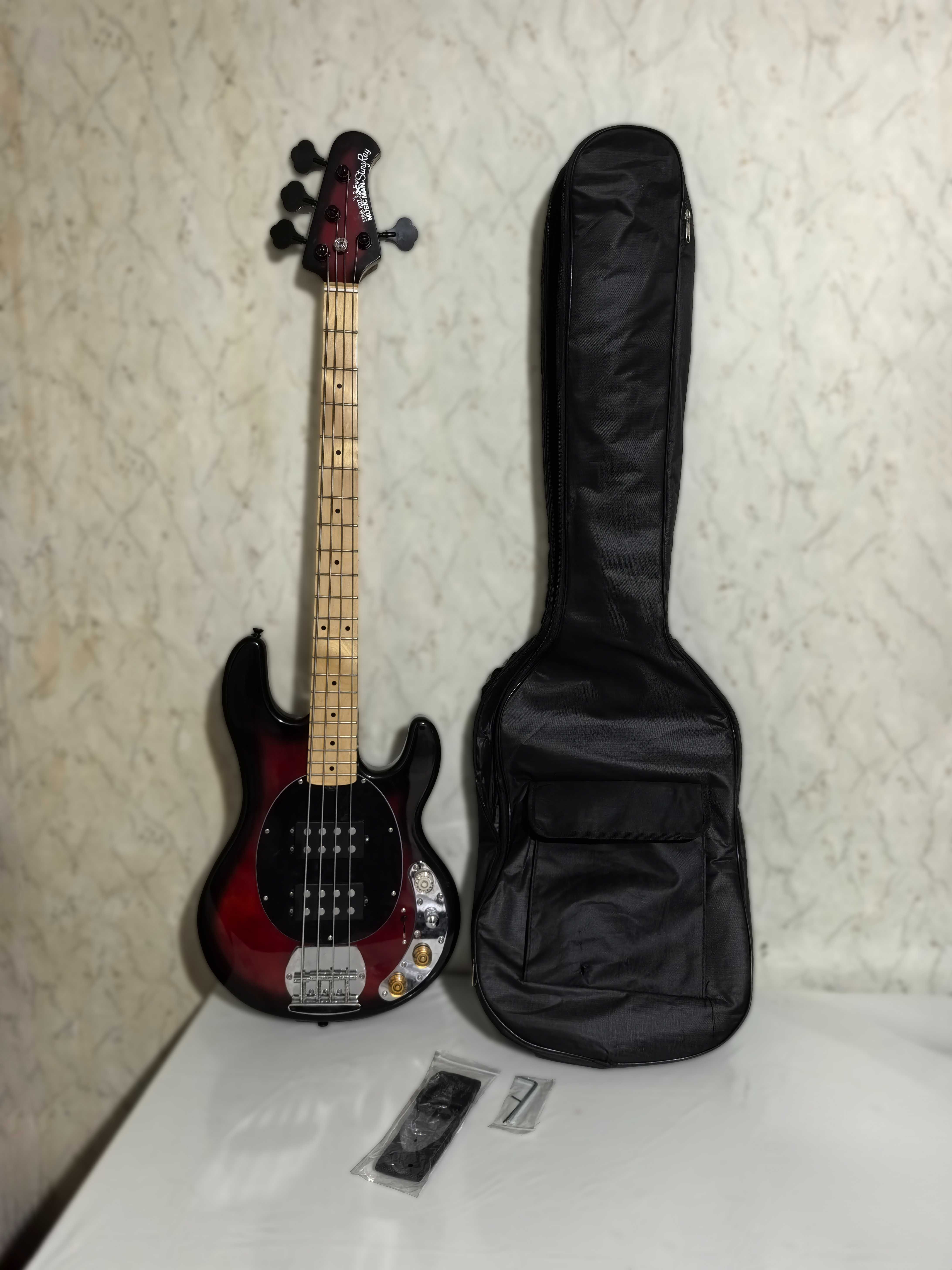 Басс гитара Music Man StingRay HH
