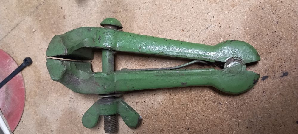 Menghina mica veche de colecție noua