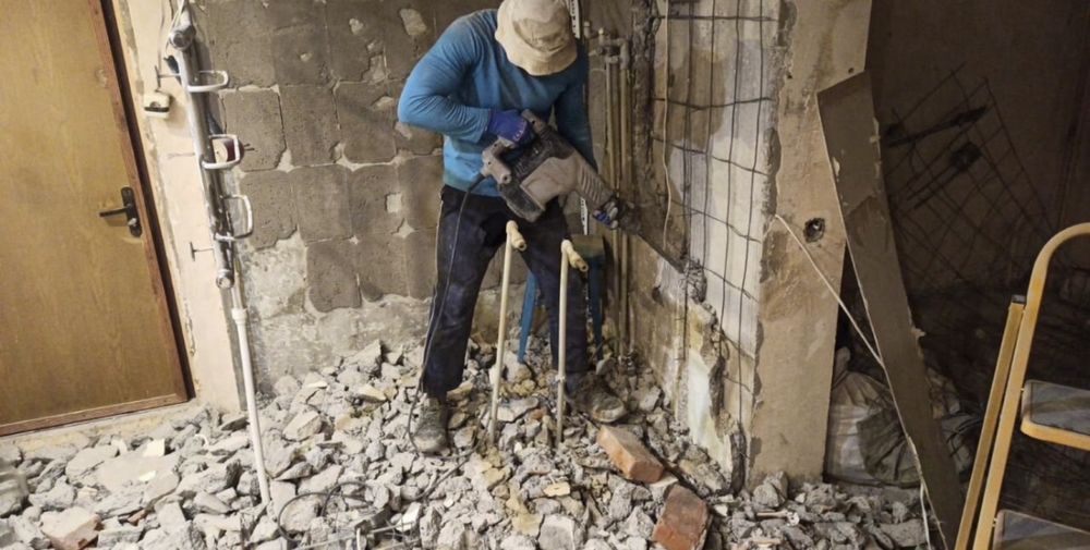 Демонтаж стен и перегородок — бетон, кирпич, газоблок