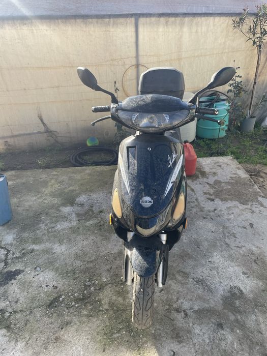 Продавам скутер 50 кубика