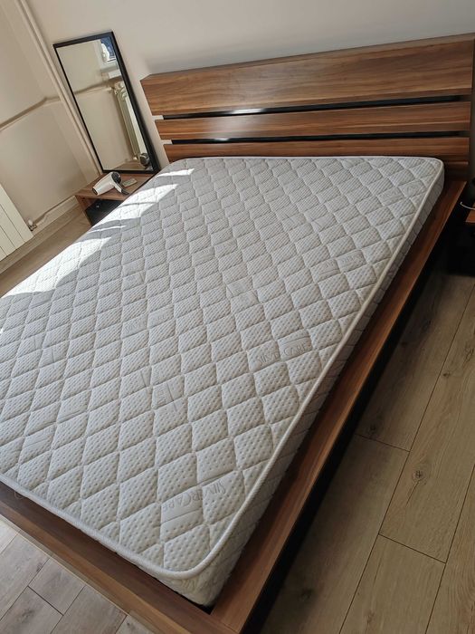 Легло с повдигащ механизъм и матрак 160/200