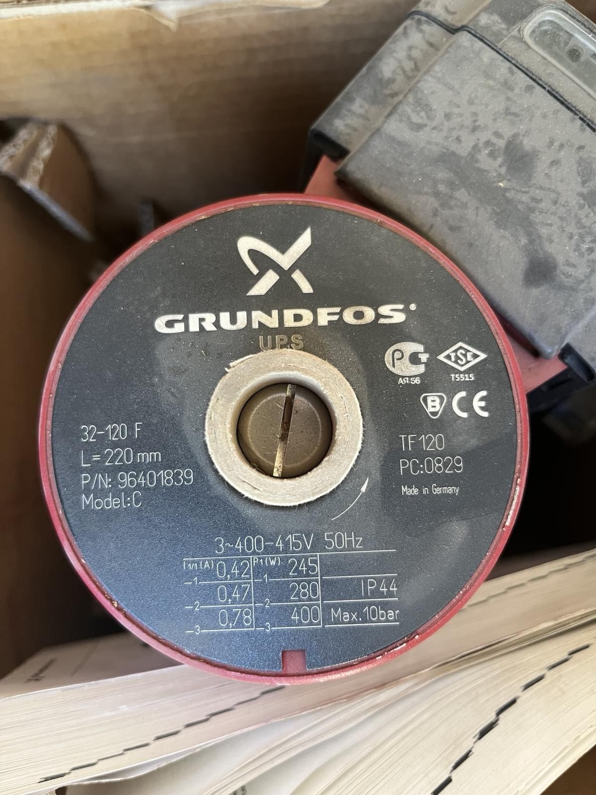 Циркулационна помпа Grundfos UPS 32-120 F 220