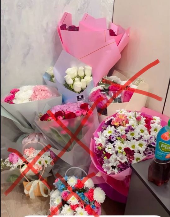 Букеты живых цветов продаю