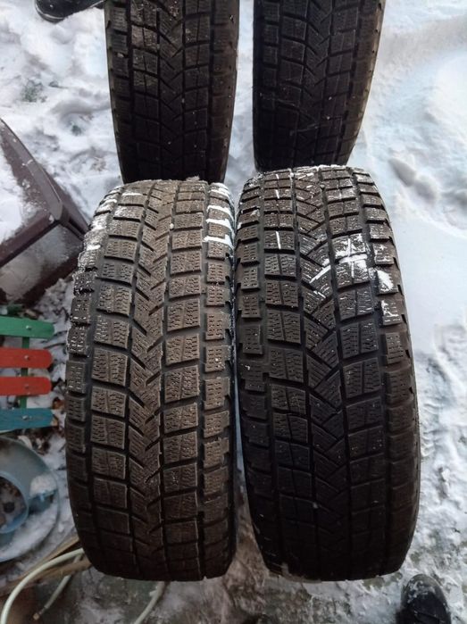 Продам шины 18 размер