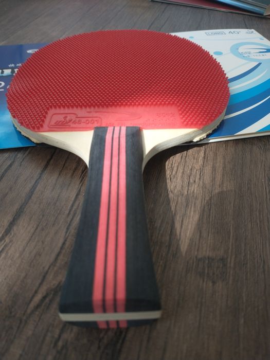 Paletă tenis de masă mizerabilă