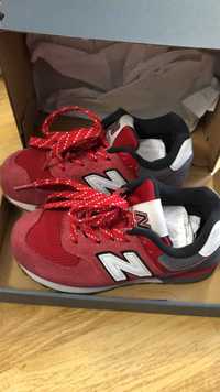 Adidasi New Balance masura 28