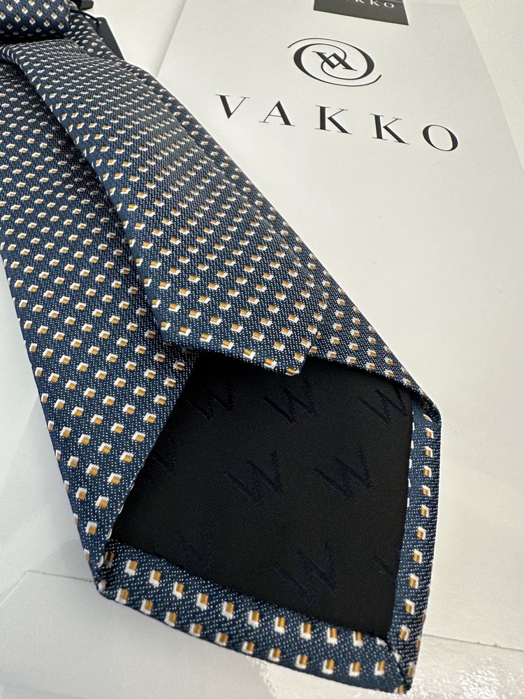 Новые галстуки W-collection от Vakko