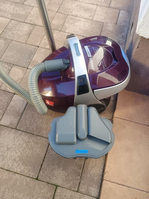 Aspirator cu filtrare prin apa Zelmer Aquos 1600WW