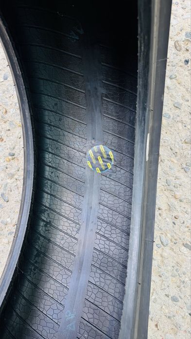 Vand cauciuc Pirelli PRET BUN