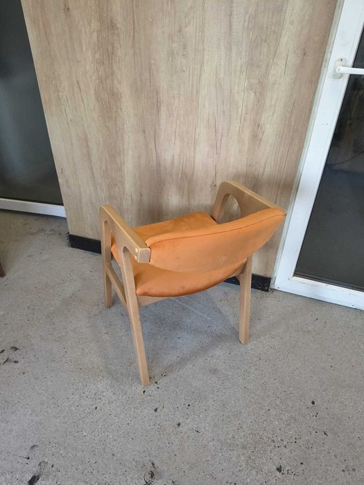 Scaune living bucatarie