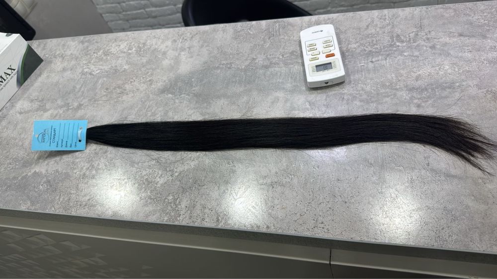 Хвост черных волос