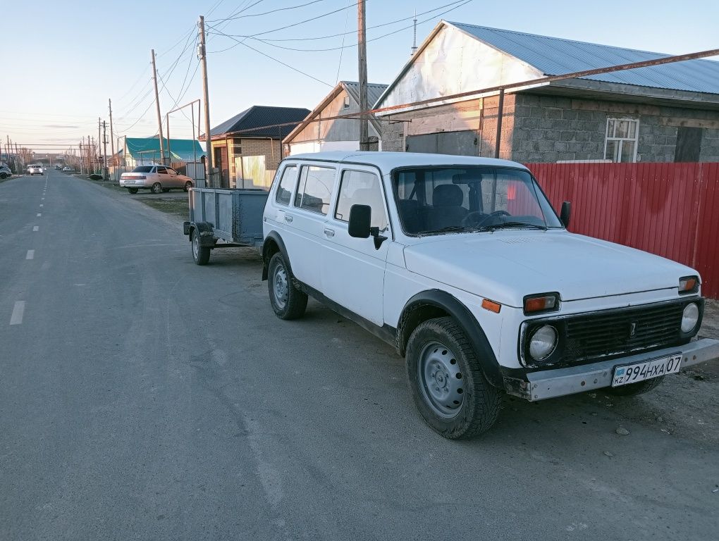 Продам ниву и прицеп