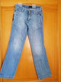 Calvin Klein jeans, masura 8