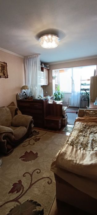 Продам 1- 2 комнатную квартиру