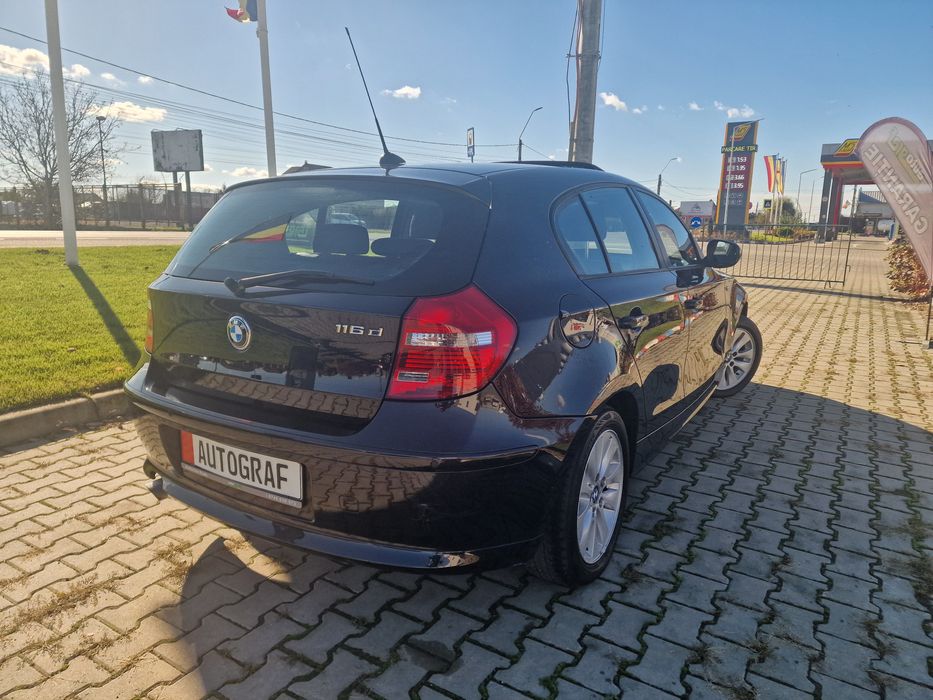 BMW 116D -Acum si in Rate-XENON-Trapa-Navigatie-Climatronic-Grantie