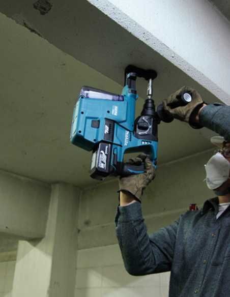 Акумулаторен перфоратор Makita DHR243Z /18 V