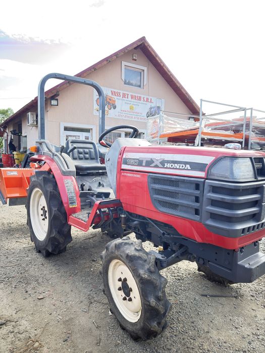 Tractor japonez Honda Kubota 16 cp cu Tocatoare